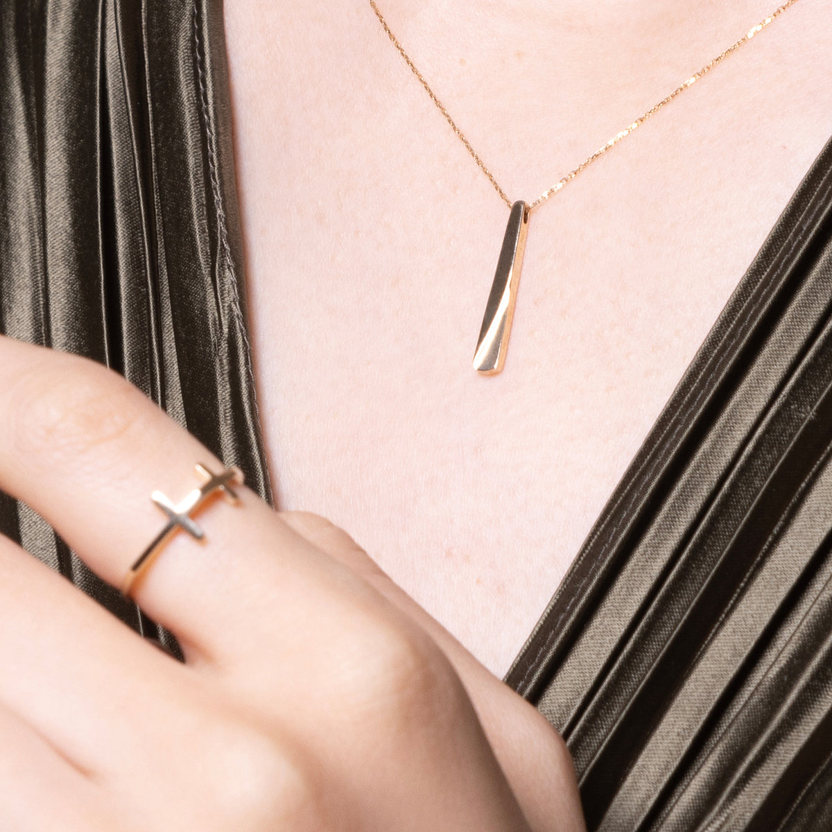 Est LiLas K10YG Necklace